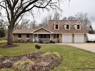 6N298 Essex Ave, St Charles, IL
