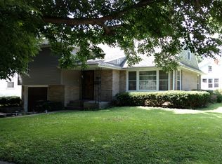906 Indiana Ave, Mendota, IL 61342