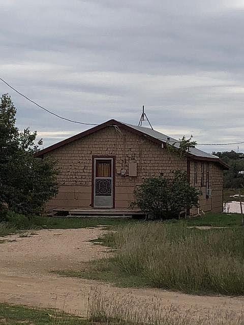 1st image of 560 Lake Cr 246