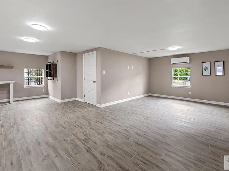 1925 Loquat Dr — Photo 19