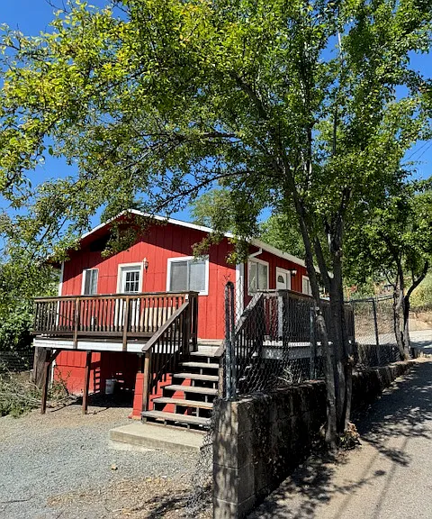 12 Gearhart Ln — Photo 1