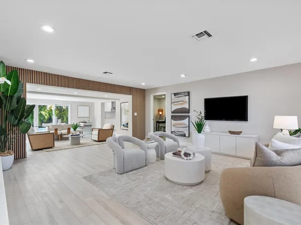 4331 NE 17th Avenue, Oakland Park, FL 33334