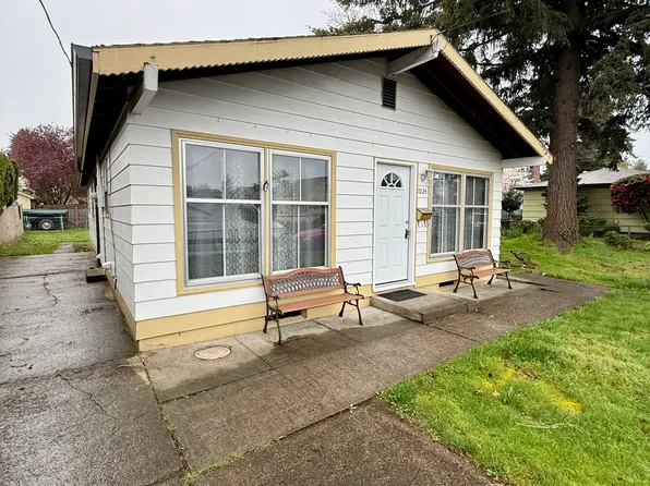7024 SE Gladstone St, Portland, OR 97206