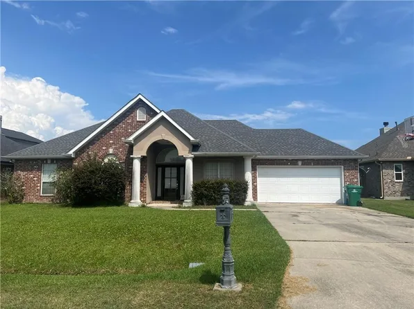216 Hawthorn Dr, Luling, LA 70070