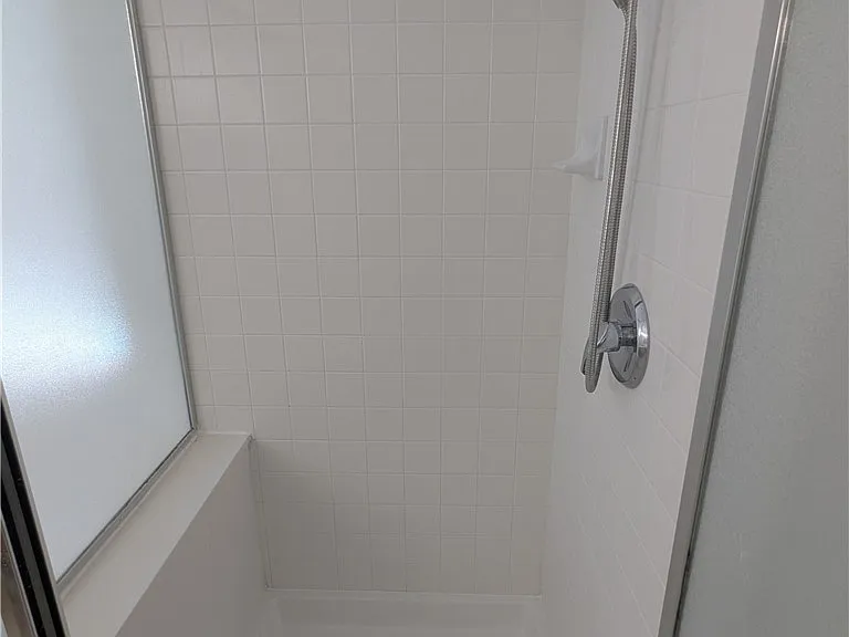 1016 Royal Plum Ln — Photo 22