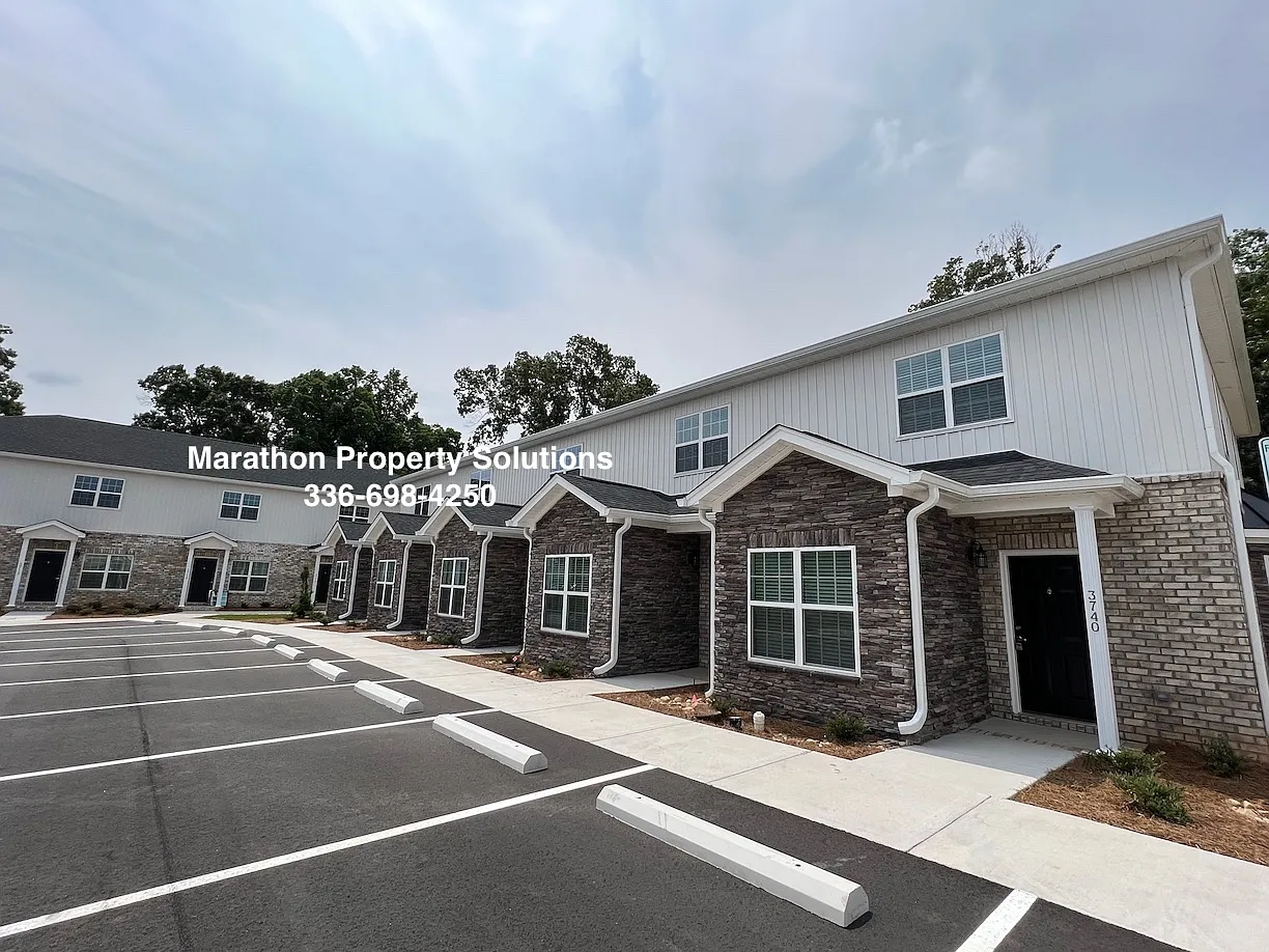 2 bed, 2.5 bath, 1250 sqft, $1,550 — Photo 3