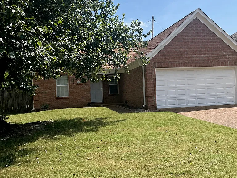 6442 Palace View Ln — Photo 2