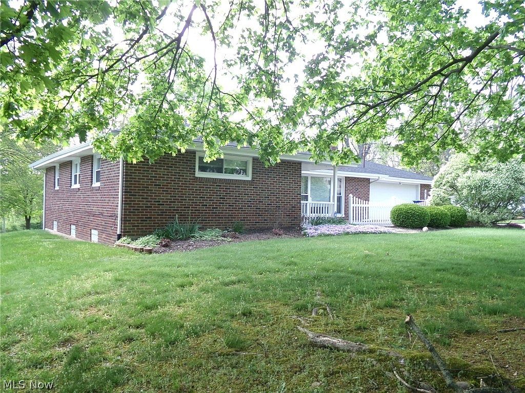 1912 Pickle Rd, Akron, OH 44312 Zillow