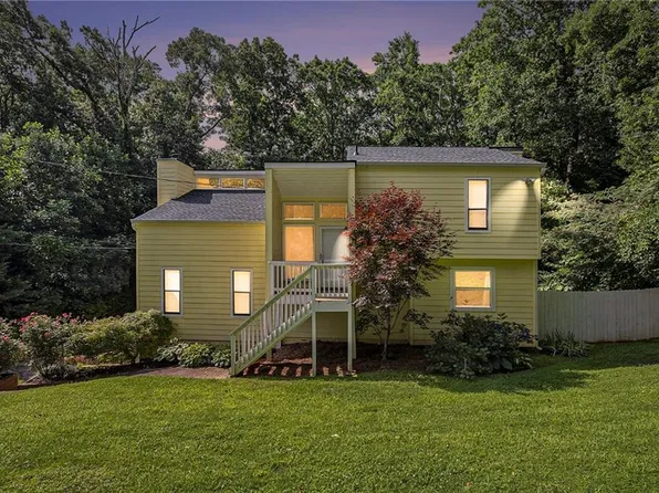 1202 Laurel Cliff Dr SE, Smyrna, GA 30082