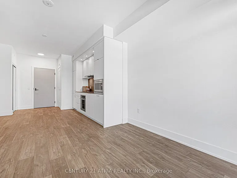 858 Dupont St #306 — Photo 13