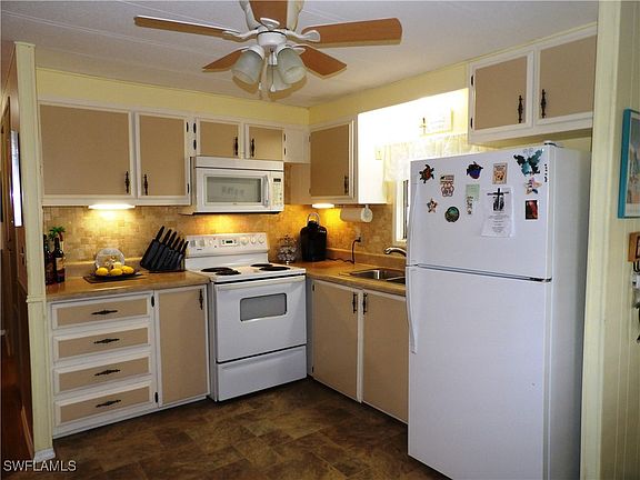 2nd image of 5370 Forest Park Dr