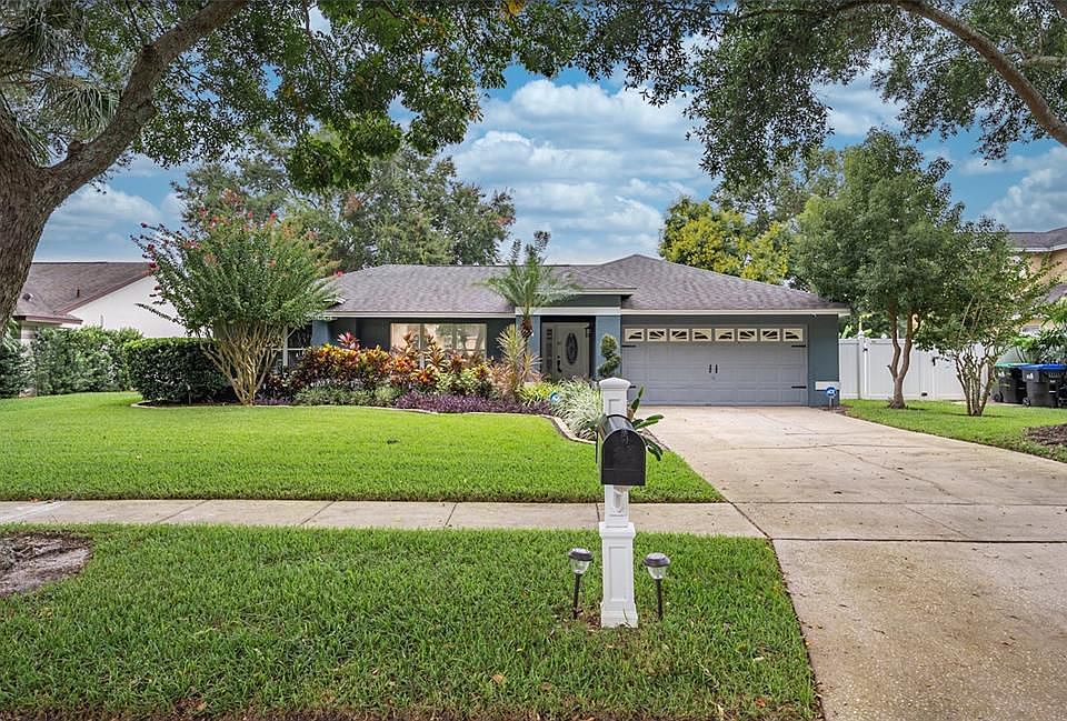 1st image of 8014 Wellsmere Cir