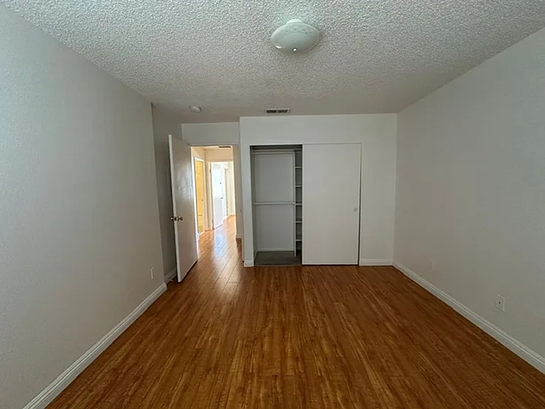 1552 Prospect Ave — Photo 18