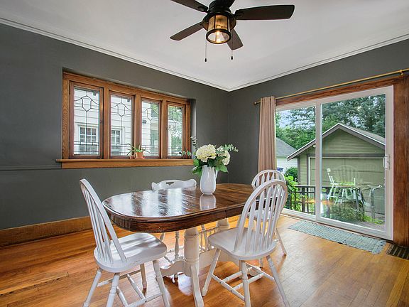 5th image of 1449 Fremont Ave NW