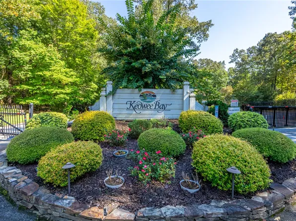 407 Clearwater Cv, Salem, SC 29676