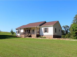 125 Vale Trl, Pinnacle, NC 27043