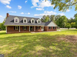 550 Davis Rd, Fayetteville, GA 30215