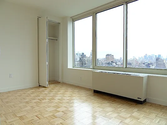 Rented by Stonehenge NYC LLC | media 70