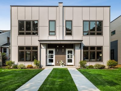 1122 Pitner Ave, Evanston, IL, 60202