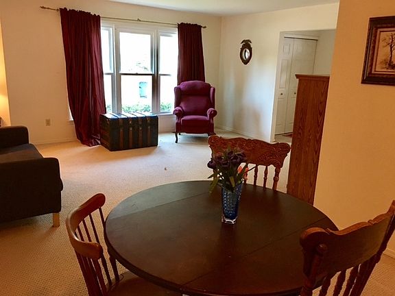 5th image of 1732 Paddington Ave