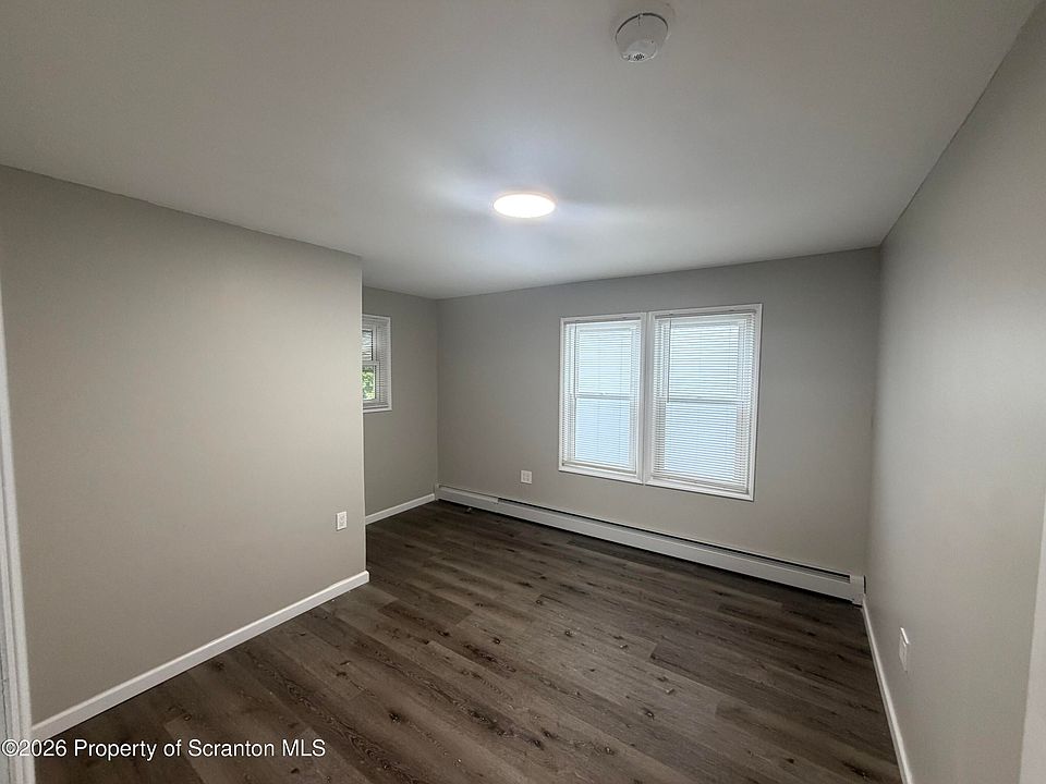 2nd image of 138 Elm St #1