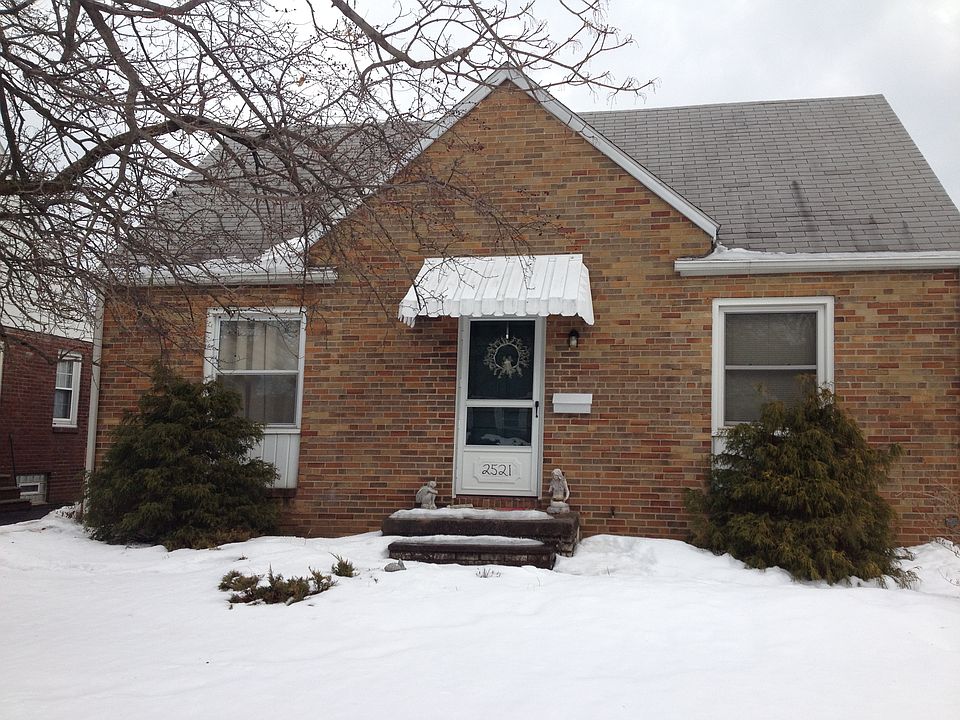 1st image of 2521 9th St