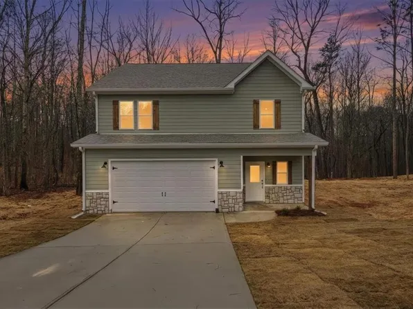 140 Alfred Dr, Carrollton, GA 30116