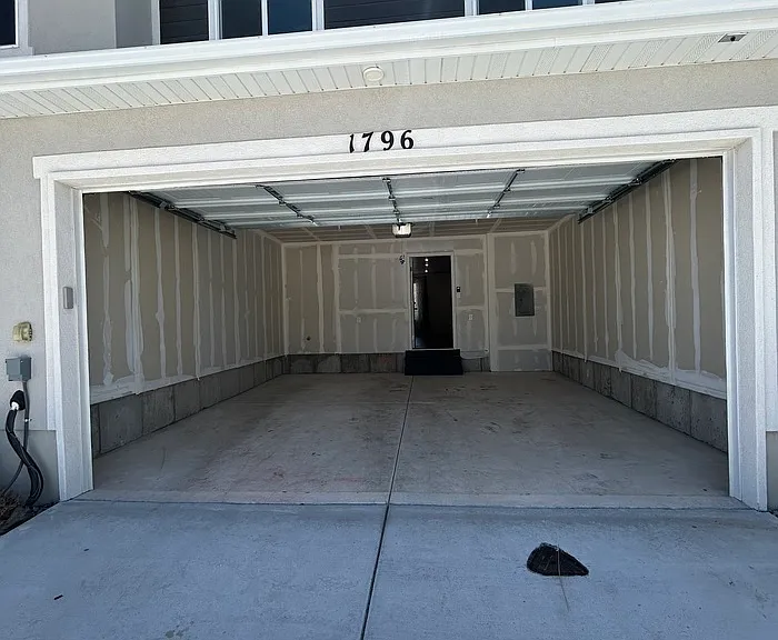 1796 N Blue Iris Ave — Photo 23