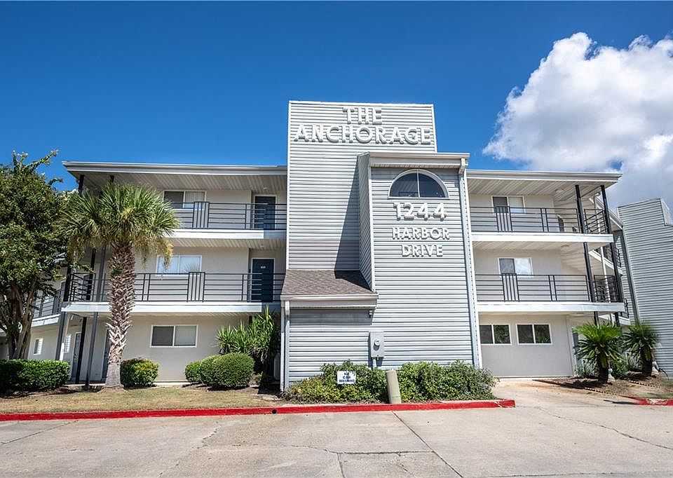 1st image of 1244 Harbor Dr Unit 320