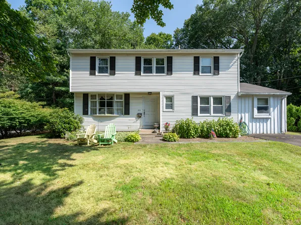 215 Idlewood Drive, Stamford, CT 06905