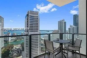 Reach Condo — Photo 1