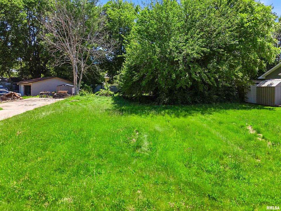 1st image of 408 Oaklawn Pl