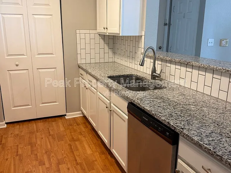 9411 Links Ln #M — Photo 16