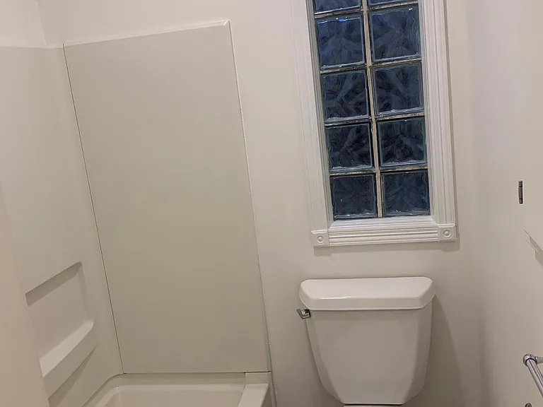2517 N Washington St — Photo 10
