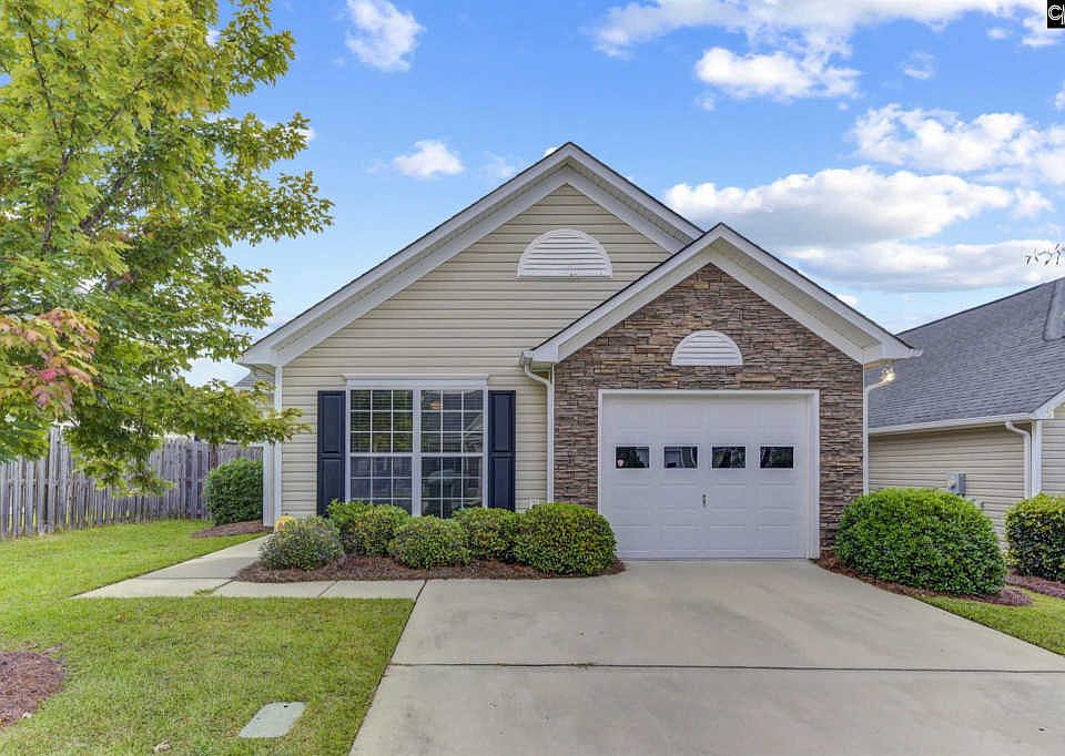 1st image of 432 White Cedar Dr