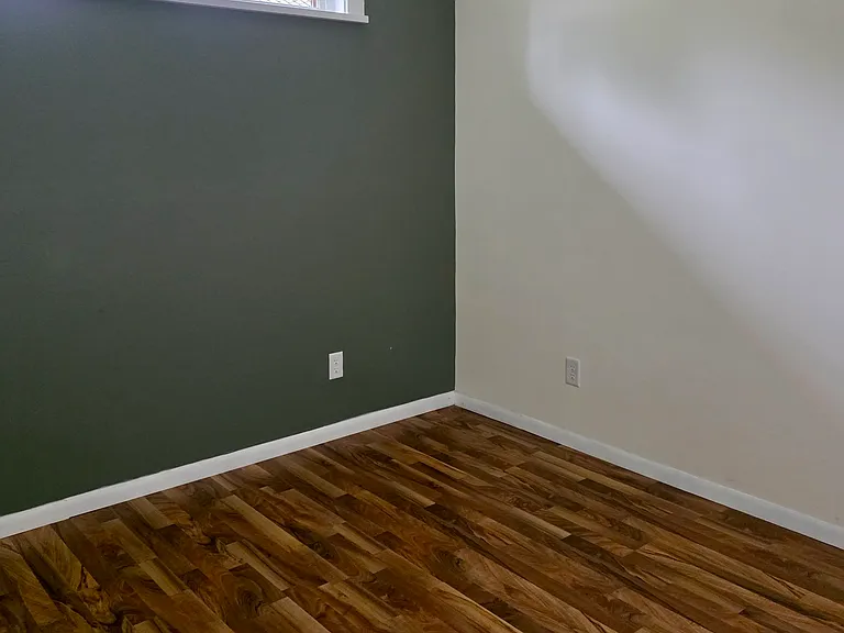 114 W Buffalo St — Photo 15