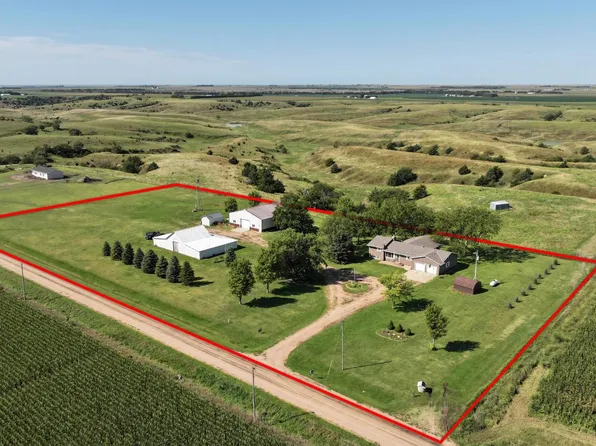 73647 A Rd, Bertrand, NE 68927