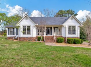 1430 Spainwood St, Columbia, TN 38401