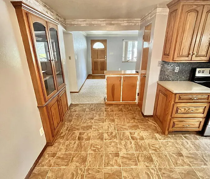 2204 Bainbridge Rd — Photo 10