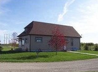 10131 NW 36th St, Waseca, MN 56093