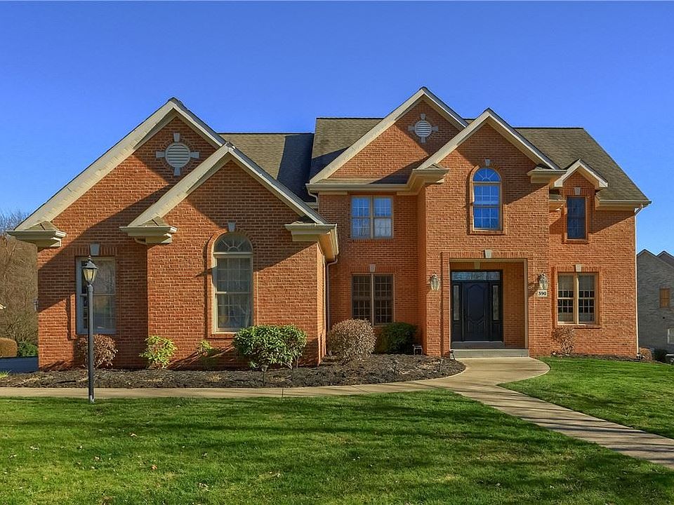 1st image of 390 Steeplechase Dr