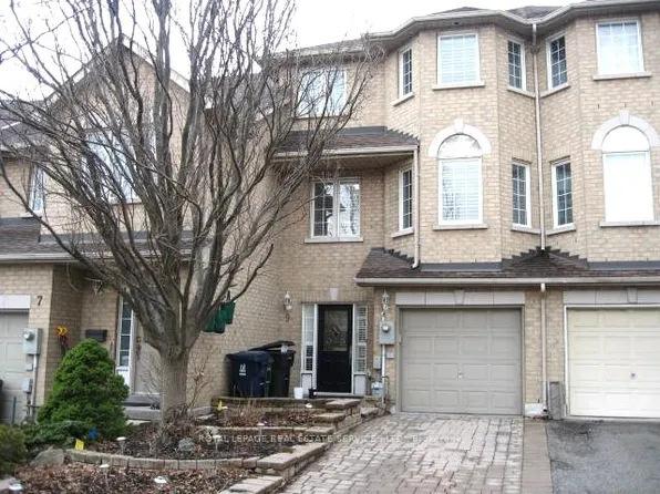 9 Formula Ct, Toronto, ON M9B 6L4