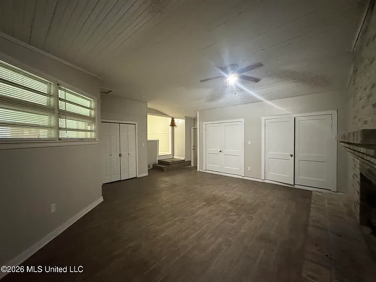 5855 Canton Park Dr — Photo 5