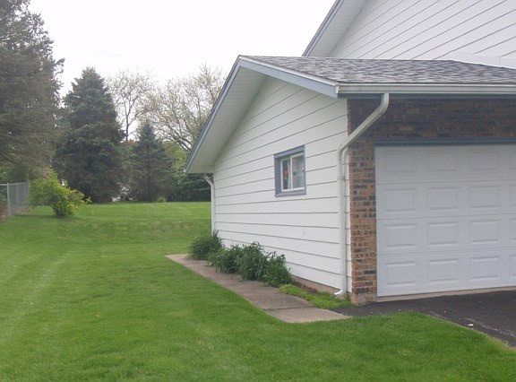3rd image of 2916 Sheffield Dr