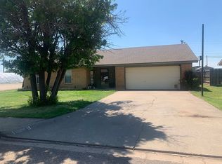 2918 S Ash St, Perryton, TX 79070