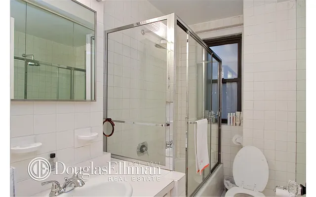 Sold by Douglas Elliman | media 15