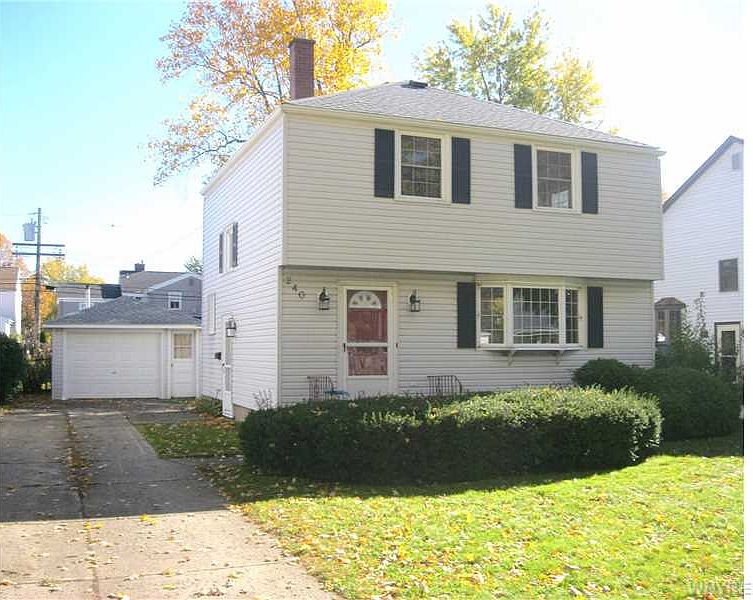 1st image of 240 Brookside Dr