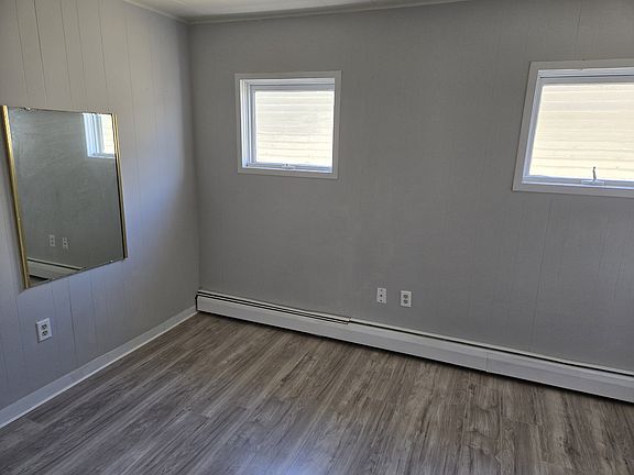 5th image of 184 Zerby Ave #184