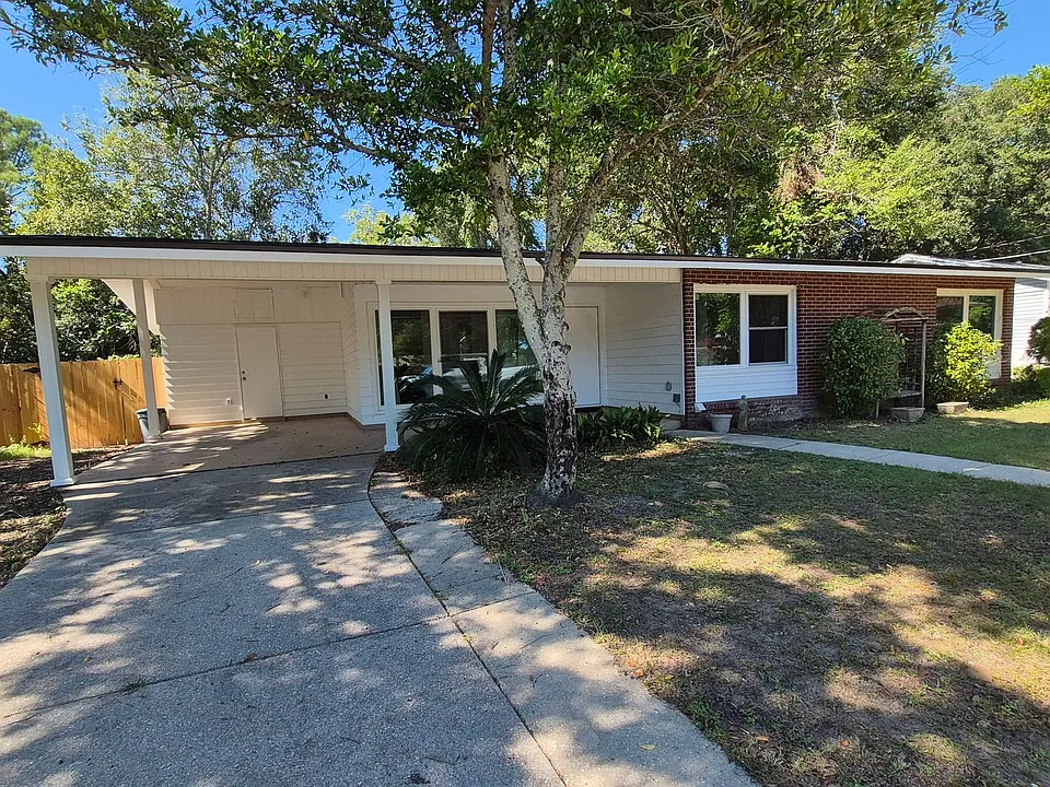 3495 Rothschild Dr