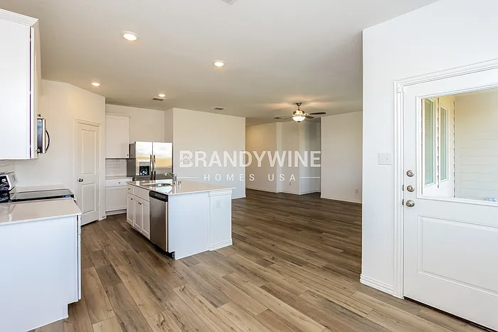 122 Jenkinson Dr — Photo 7